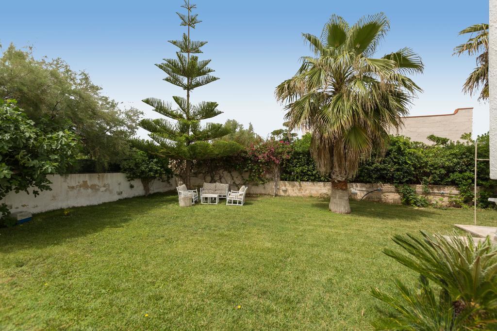 Villa Isabò Mola di Bari Exterior foto