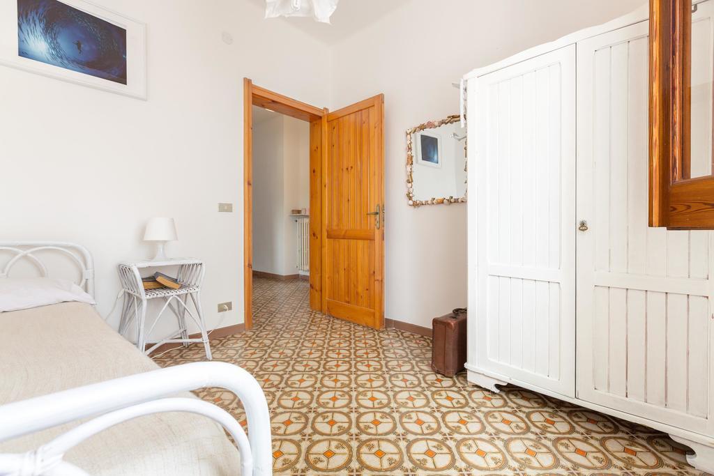 Villa Isabò Mola di Bari Exterior foto
