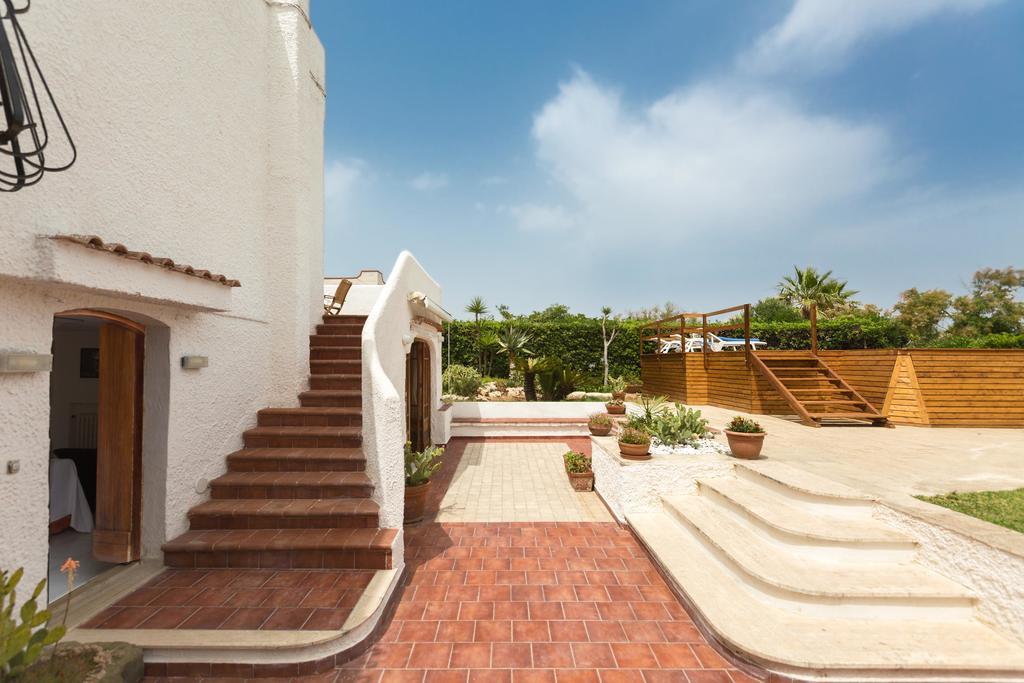 Villa Isabò Mola di Bari Exterior foto